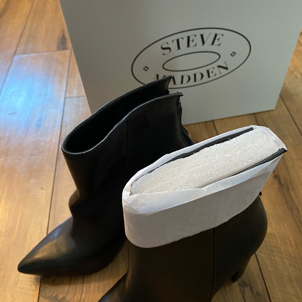 Steve Madden Trista Boot Size 8.5 - image 4
